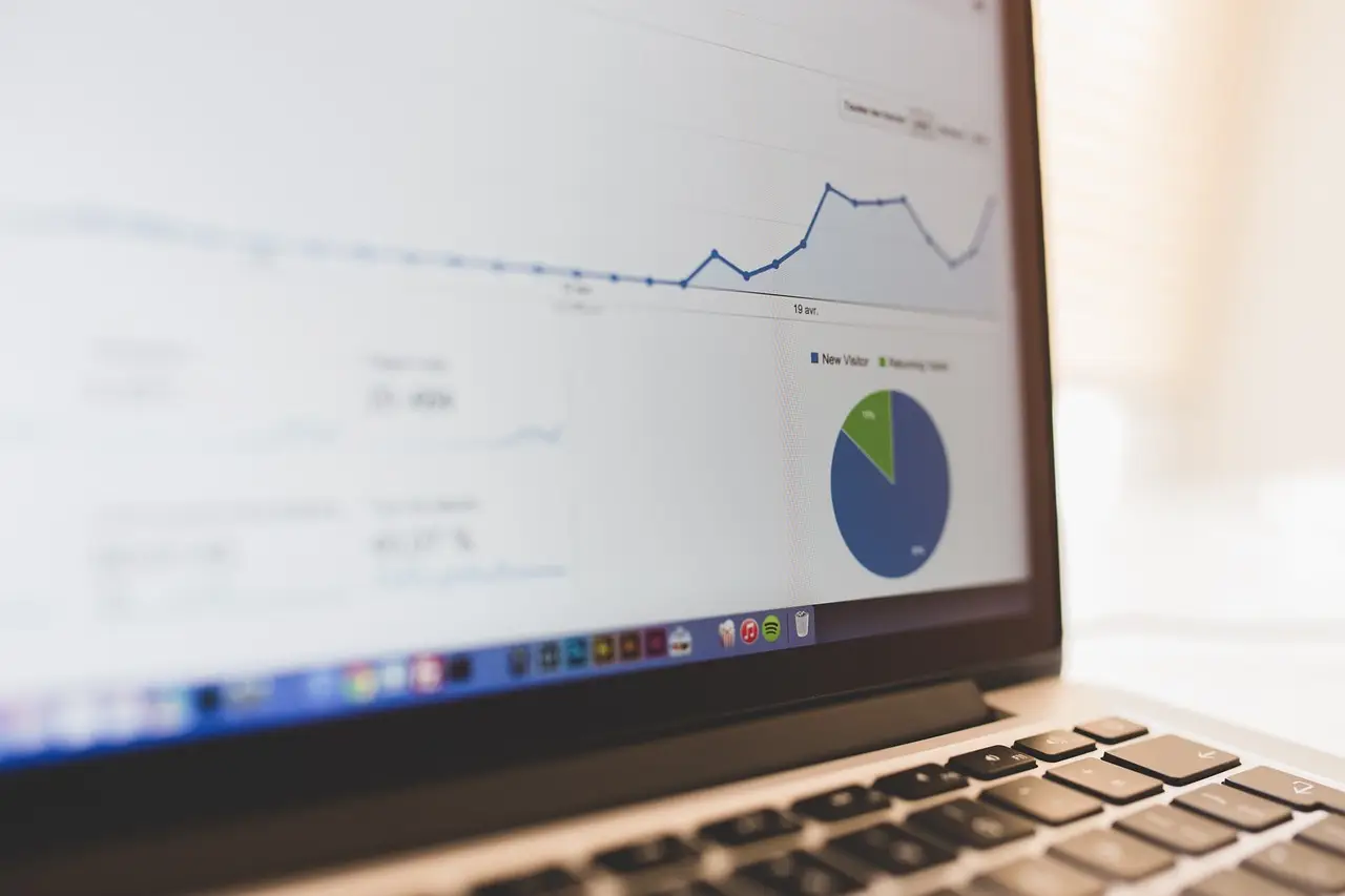 Résultat graphique ordinateur Consultant SEO augmentation trafic
